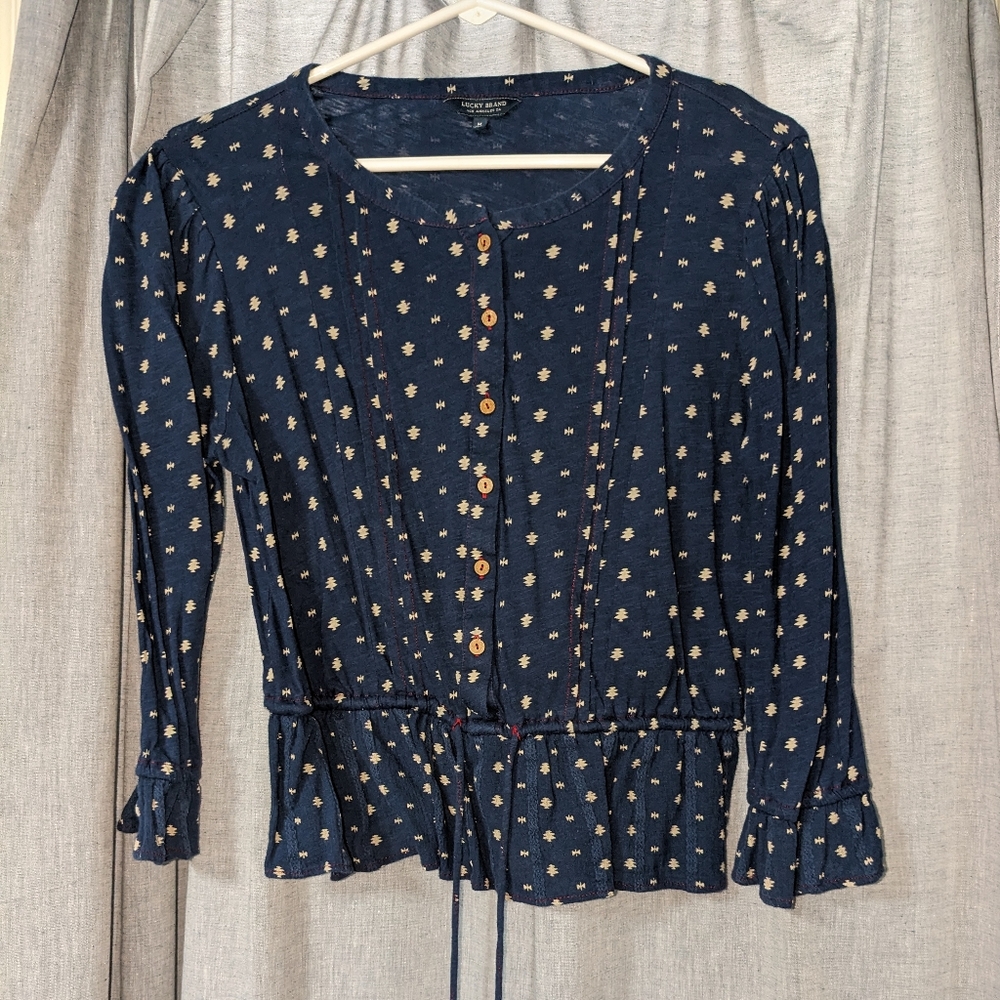 Women's Lucky Brand Top, Quarter sleeve, cute tassels! Size M